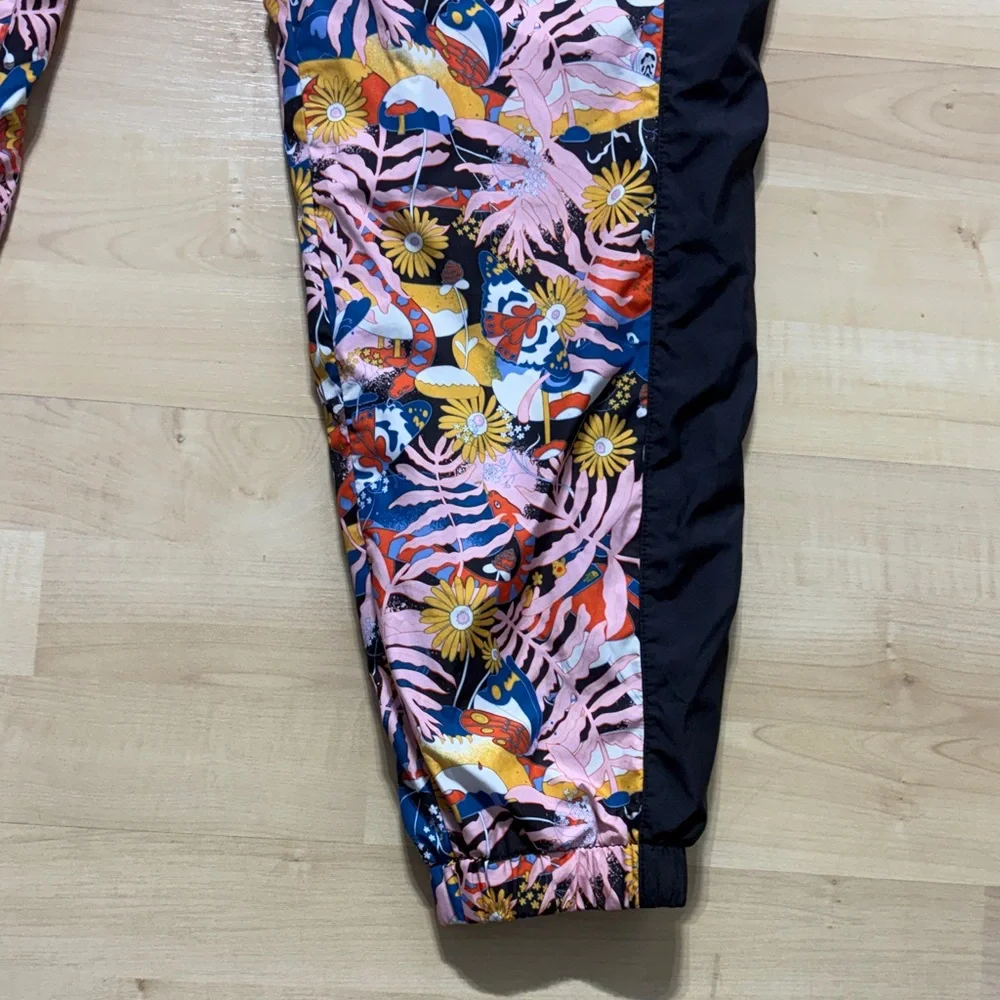 The North Face Floral Print Track Pants with Black Side Panels - Picture 2 of 10